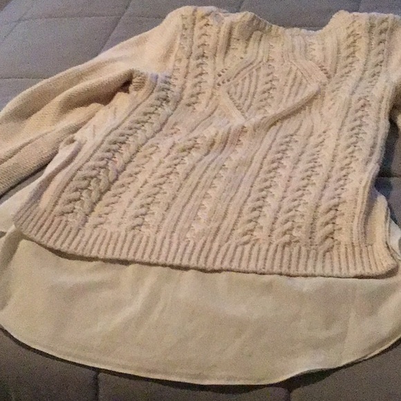 Beautiful anthropology moth sweater with shirt - Picture 4 of 8